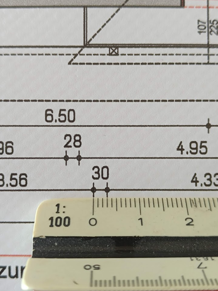 Hochwertiger Druck einer CAD-Zeichnung auf wasserfestem PVC für den Baustellenalltag zu 100 Prozent Maßstabsgetreu.